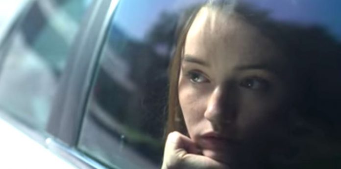 Film Netflix Fille Kidnappée Histoire Vraie Vidéo. "Unbelieavable": la nouvelle série féministe à regarder sur
