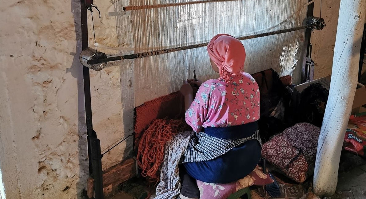 Le tapis marocain, statement déco et féministe