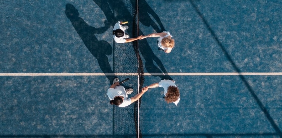 Le padel : le sport espagnol qui fait battre le monde et le Maroc