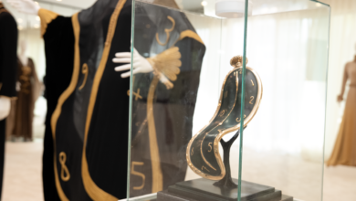 Exposition Zhor Rais X Dali Universe : Caftan et sculpture Danse du temps